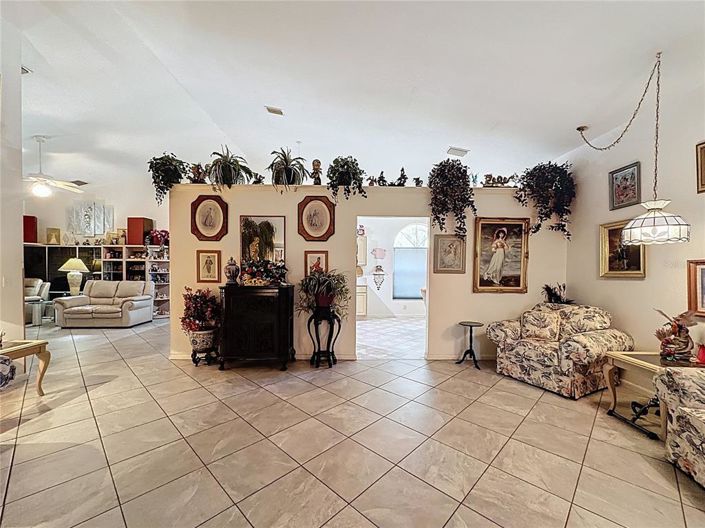 Image No.34-4 Bed House for sale