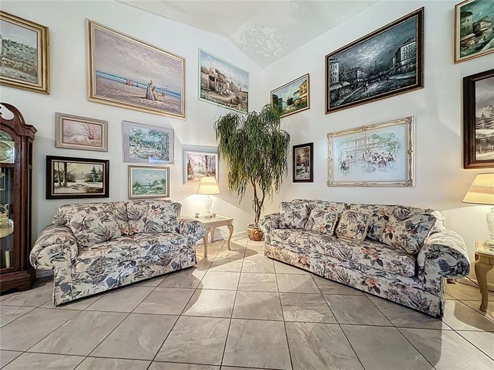 Image No.38-4 Bed House for sale