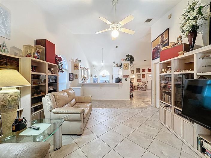 Image No.43-4 Bed House for sale