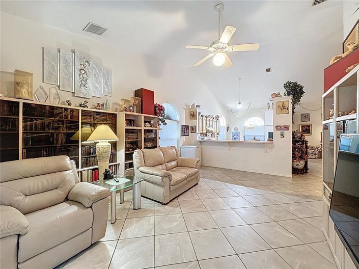 Image No.44-4 Bed House for sale