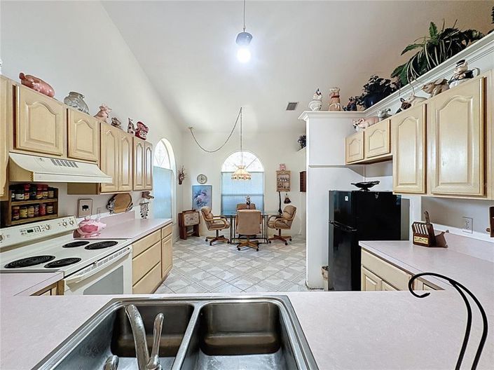 Image No.46-4 Bed House for sale