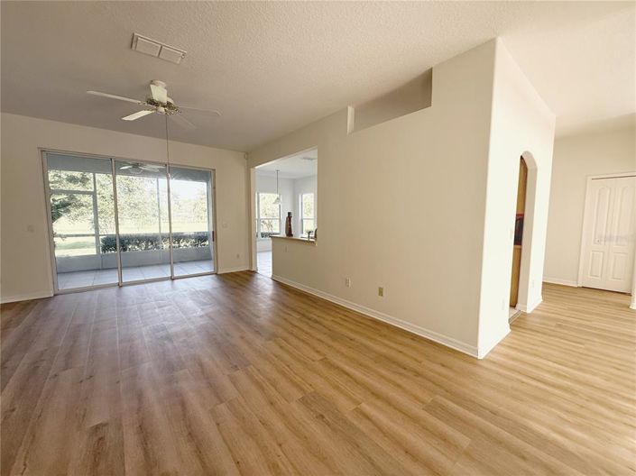 Image No.12-3 Bed House for sale