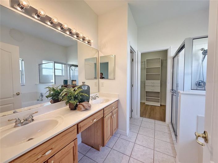 Image No.20-3 Bed House for sale