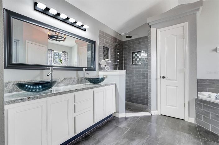 Image No.16-3 Bed House for sale