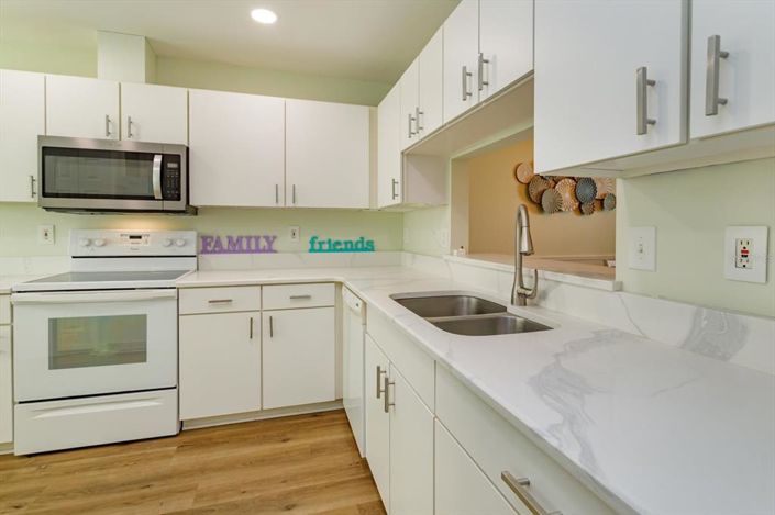 Image No.10-2 Bed House for sale