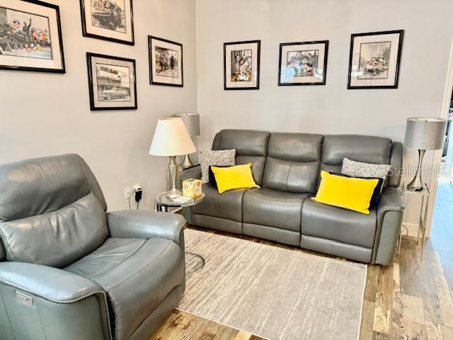 Image No.3-2 Bed Townhouse for sale