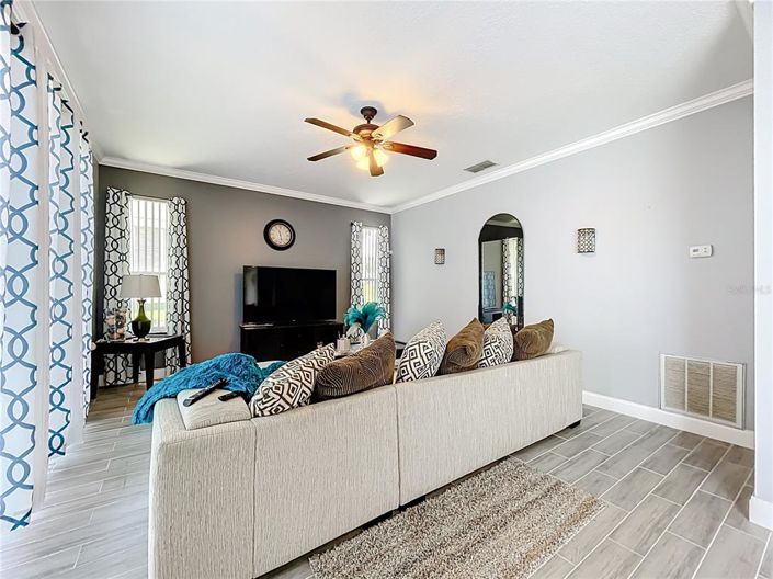 Image No.10-4 Bed House for sale