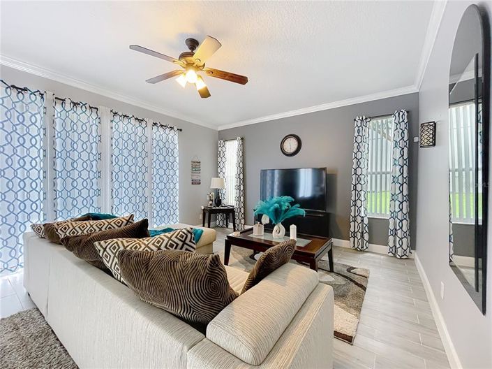 Image No.12-4 Bed House for sale