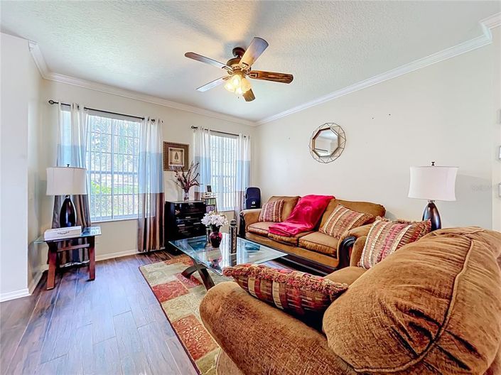 Image No.16-4 Bed House for sale