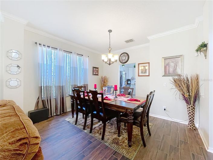 Image No.18-4 Bed House for sale