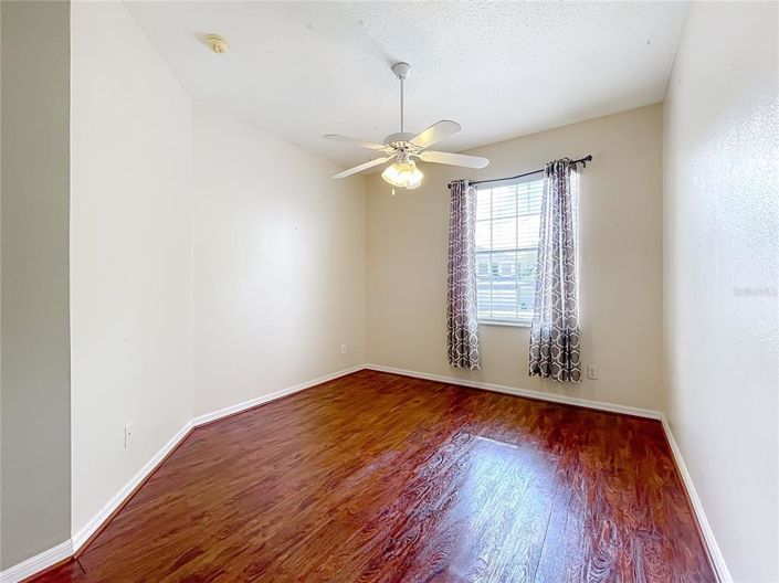 Image No.23-4 Bed House for sale