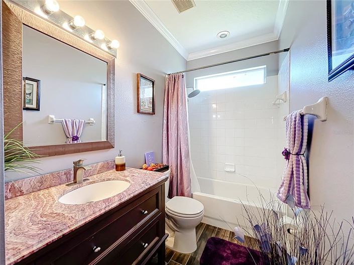 Image No.35-4 Bed House for sale