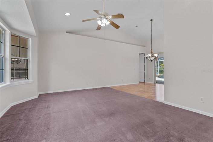 Image No.11-4 Bed House for sale