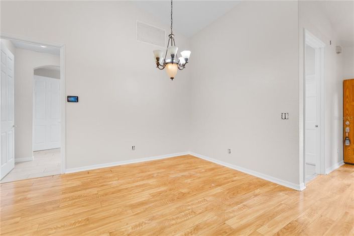 Image No.4-4 Bed House for sale