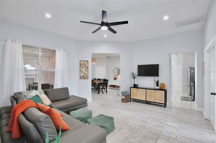 Image No.8-Maison de 4 chambres à vendre à Saint John