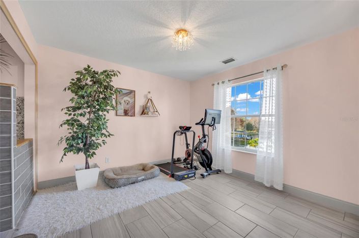 Image No.24-5 Bed House for sale