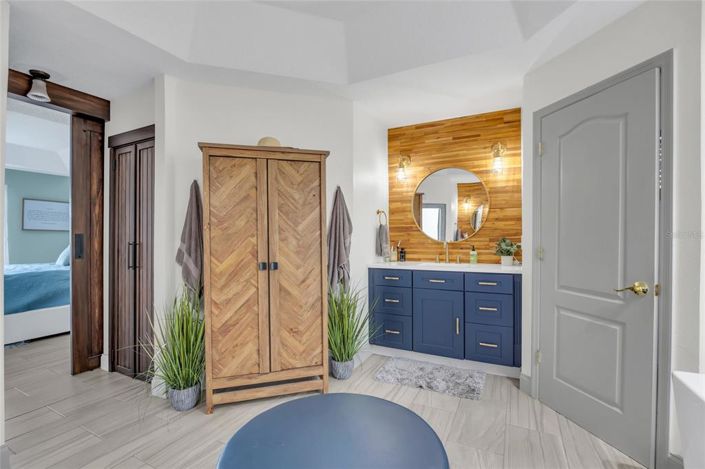 Image No.38-5 Bed House for sale