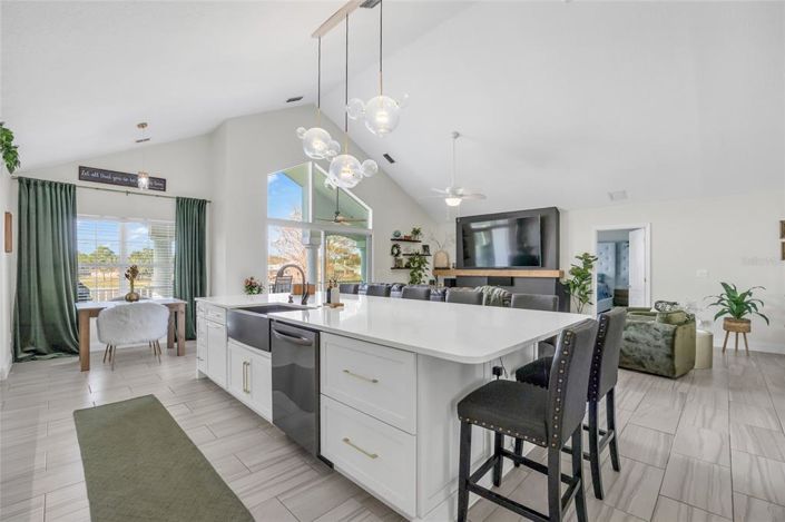 Image No.48-5 Bed House for sale