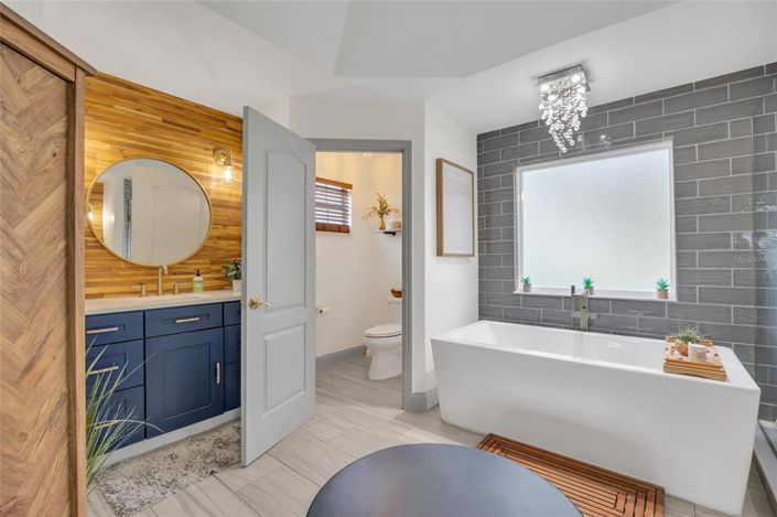 Image No.52-5 Bed House for sale