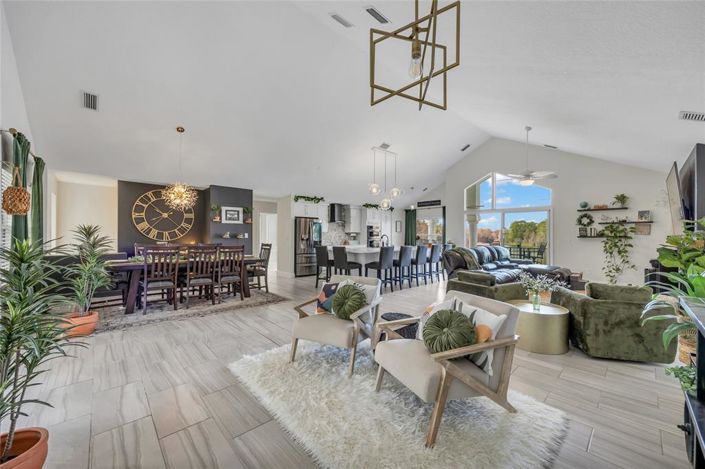 Image No.55-5 Bed House for sale