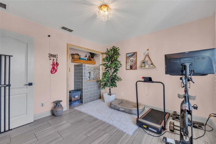 Image No.56-5 Bed House for sale