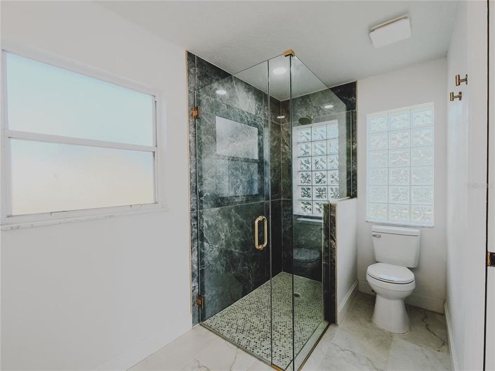 Image No.17-3 Bed House for sale