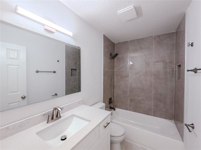 Image No.19-3 Bed House for sale