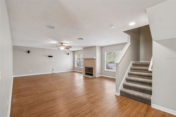 Image No.10-5 Bed House for sale