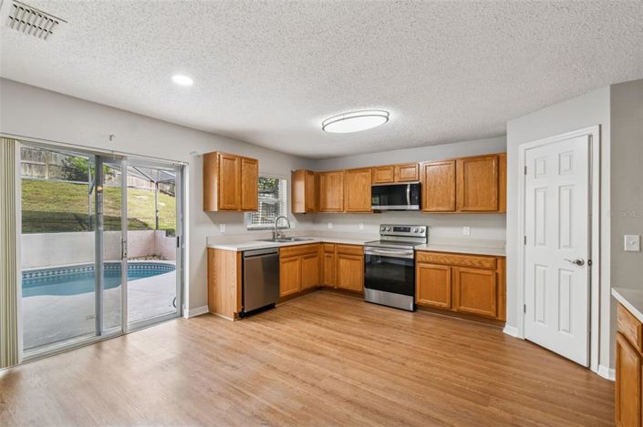 Image No.16-5 Bed House for sale