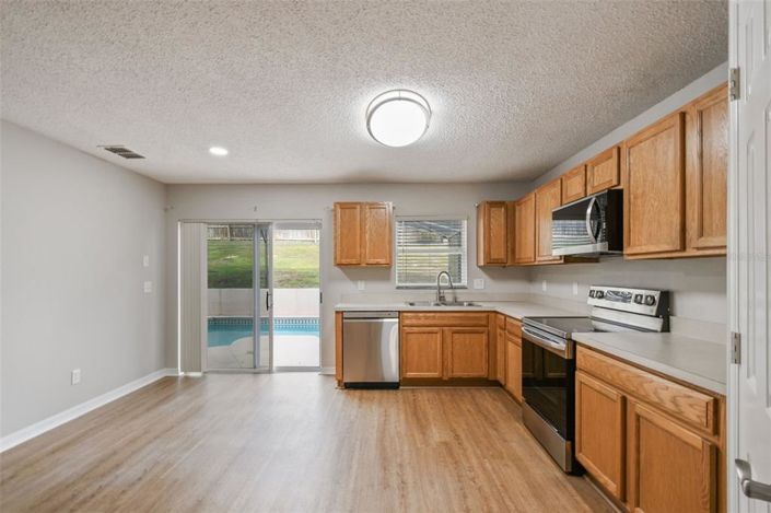 Image No.20-5 Bed House for sale