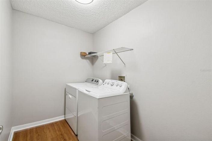 Image No.37-5 Bed House for sale