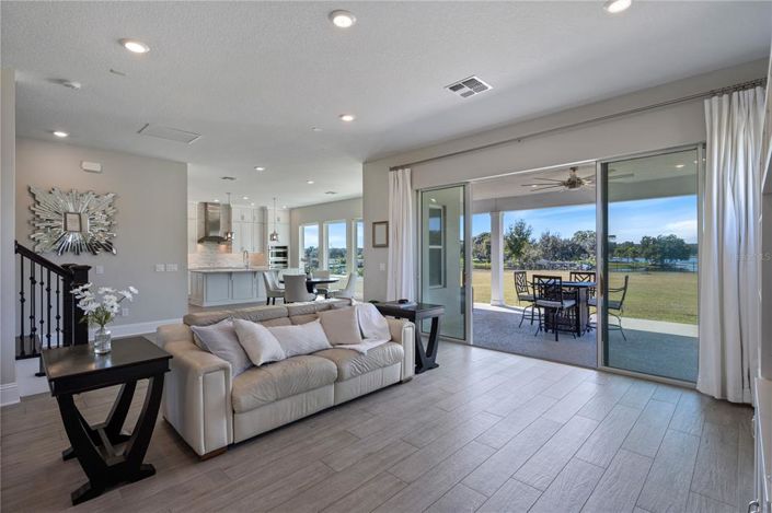 Image No.9-5 Bed House for sale