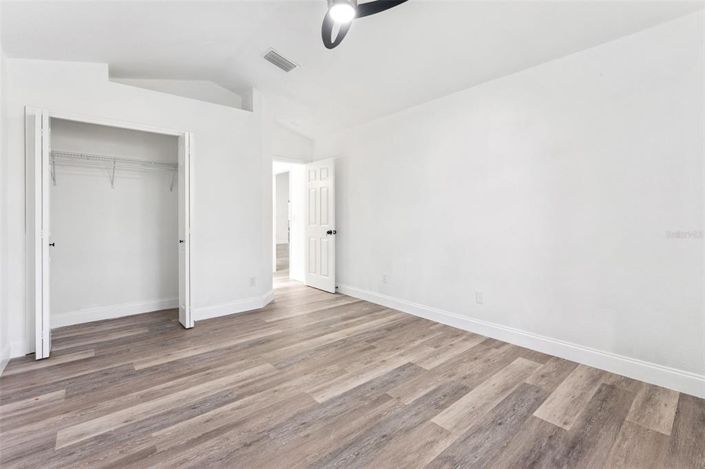 Image No.14-3 Bed House for sale