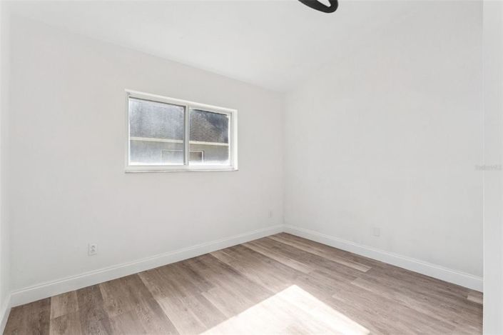 Image No.16-3 Bed House for sale