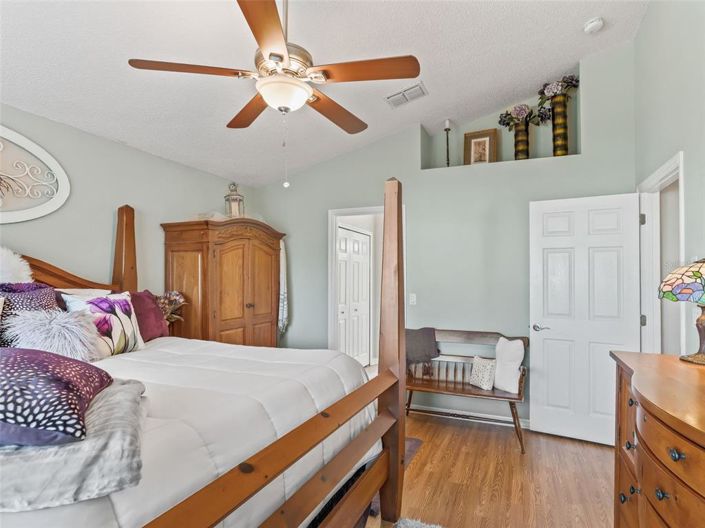 Image No.14-2 Bed House for sale