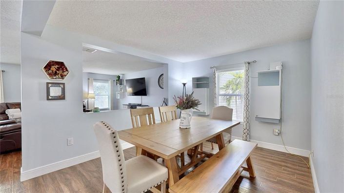 Image No.11-3 Bed House for sale