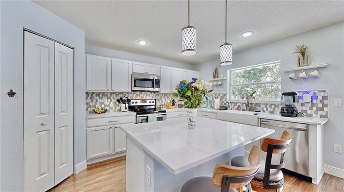 Image No.8-3 Bed House for sale