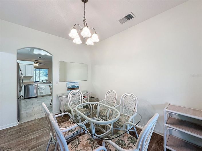 Image No.15-3 Bed House for sale