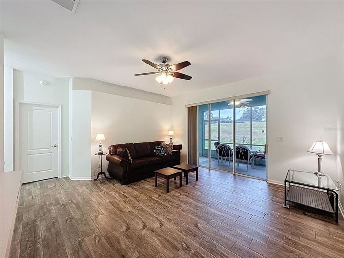 Image No.23-3 Bed House for sale