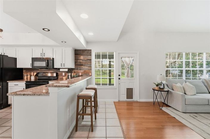 Image No.42-4 Bed House for sale