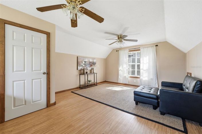 Image No.53-4 Bed House for sale