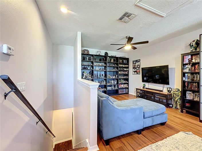 Image No.35-4 Bed House for sale