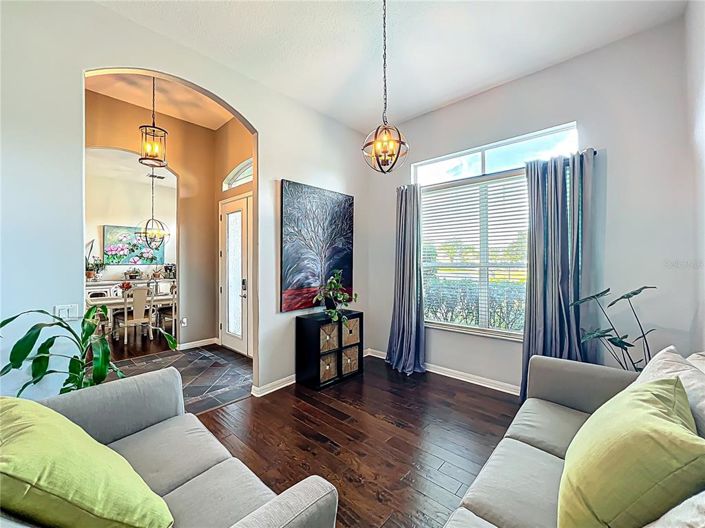 Image No.7-4 Bed House for sale