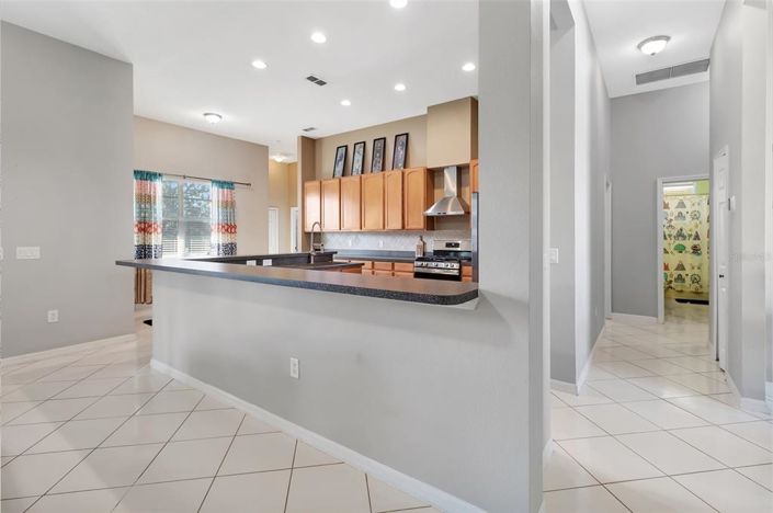 Image No.14-4 Bed House for sale