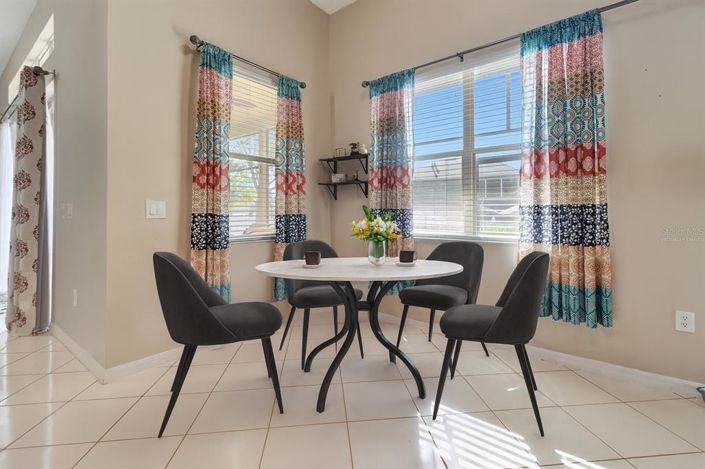 Image No.4-4 Bed House for sale