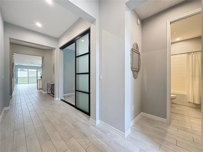 Image No.9-4 Bed House for sale