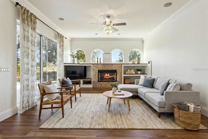 Image No.25-4 Bed House for sale