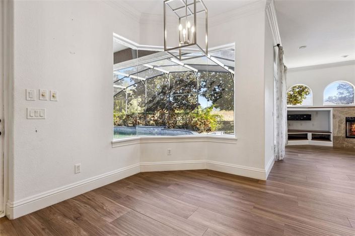 Image No.28-4 Bed House for sale