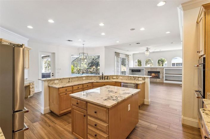 Image No.34-4 Bed House for sale