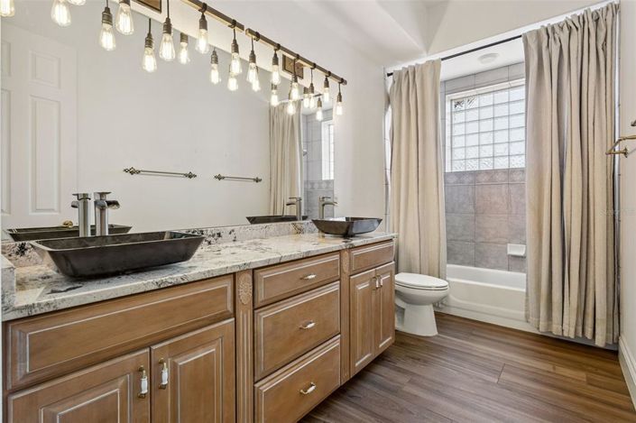 Image No.49-4 Bed House for sale